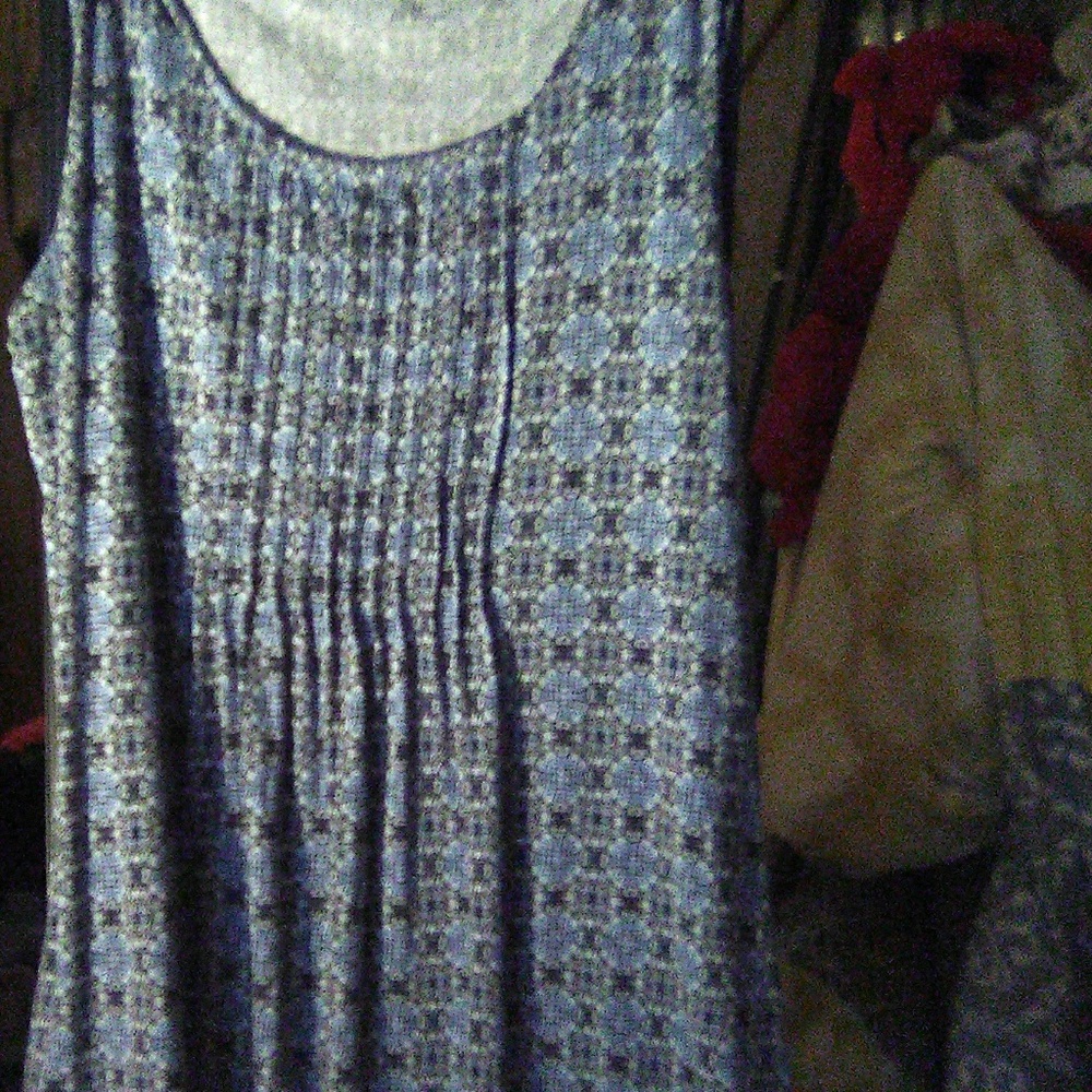 Summer tank top only been worn a handful of times